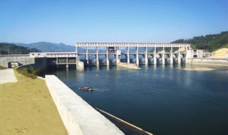 Thuỷ điện cột nước thấp đầu tiên của Việt Nam phát điện