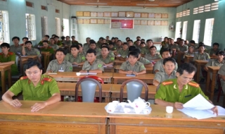 Công an Phường 1, Thị xã: Tập huấn nghiệp vụ cho lực lượng bảo vệ dân phố về giữ gìn an ninh trật tự