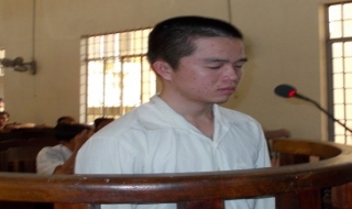 “Yêu bồ nhí”, bị phạt 10 năm tù