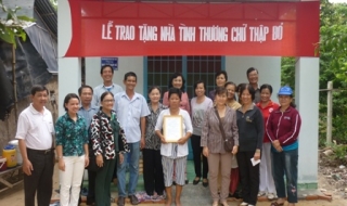 Châu Thành: Trao tặng nhà tình thương Chữ thập đỏ