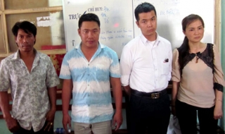 Vờ mua thiên thạch giá 2.000 tỷ đồng để lừa đại gia