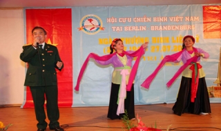 Người Việt ở Berlin kỷ niệm ngày Thương binh liệt sĩ