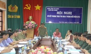 Khối thi đua nội chính: Sơ kết phong trào thi đua 6 tháng đầu năm