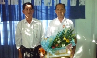 Châu Thành: Trao huy hiệu 50 năm tuổi Đảng