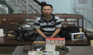 Bắt một người TQ vận chuyển heroin vào Việt Nam