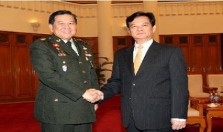Thủ tướng tiếp đoàn Tư lệnh Quốc phòng Thái Lan
