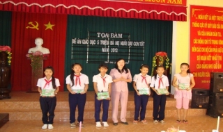 Tân Châu: Tọa đàm về Đề án “giáo dục 5 triệu bà mẹ nuôi, dạy con tốt”