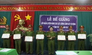 Tây Ninh: Bế giảng lớp huấn luyện nâng cao võ thuật CAND