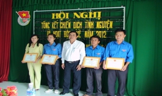 Trảng Bàng: Kết thúc chiến dịch Thanh niên tình nguyện hè 2012
