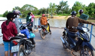 Huyện Châu Thành: Khách sang sông không mặc áo phao