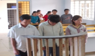 Xét xử 3 cán bộ công an phạm tội lừa đảo