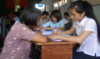 Viện Nghiên cứu phát triển xã hội làm việc tại thị trấn Châu Thành