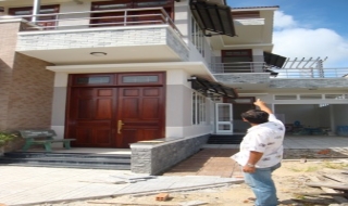 Xây nhà không đúng hợp đồng bị kiện ra toà?