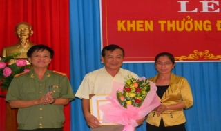 Công an Gò Dầu: Khen thưởng tập thể và cá nhân xuất sắc