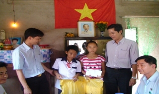 Trảng Bàng: Trao nhà nhân ái cho đội viên nghèo