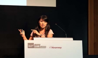 Cô gái gốc Việt tiếp tục đoạt giải Falling Walls Lab