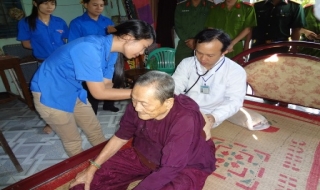 Xây dựng Nghị định thi hành Pháp lệnh sửa đổi, bổ sung về danh hiệu Bà mẹ Việt Nam anh hùng