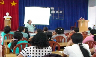 Châu Thành: Tập huấn truyền thông phòng chống HIV/AIDS