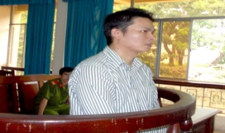 12 năm trốn ra nước ngoài cũng không thoát tội