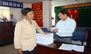 Tân Châu: 60 hộ dân khó khăn được nhận đất sản xuất