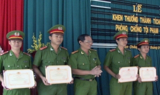 Công an Tây Ninh: Khen thưởng công an huyện Tân Châu vì có thành tích phá án nhanh