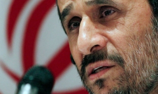 Tổng thống Ahmadinejad sẵn sàng bay vào vũ trụ