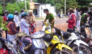 Công khai đường dây nóng phòng CSGT 63 tỉnh, thành