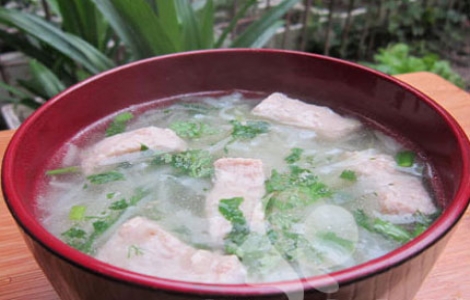 Giản dị canh bắp cải nấu giò sống