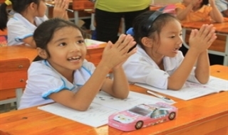 Khởi động việc nối lại chương trình con nuôi Việt-Mỹ