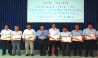 Trảng Bàng: Tổng kết công tác tổ chức xây dựng Đảng và kiểm tra giám sát năm 2012