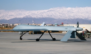 Iran bắn hạ máy bay do thám không người lái của nước ngoài