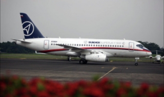 Indonesia nhận máy bay Sukhoi SupetJet tối tân đầu tiên của Nga
