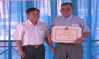 Châu Thành:  Bàn giao công trình Nhà Nông hội đỏ