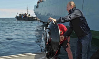 Tổng thống Putin thăm tàu đắm dưới đáy biển Baltic