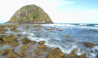 Đẹp hoang sơ hòn Yến