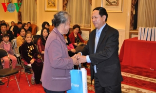 Đầm ấm Tết cộng đồng người Việt Nam tại Trung Quốc