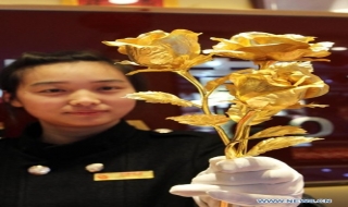 Muôn kiểu quà tặng dịp Valentine ở Trung Quốc