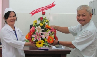 Lãnh đạo thành phố Tây Ninh thăm các cơ sở y tế