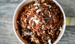 Lạ miệng “cà sóc” kiến vàng