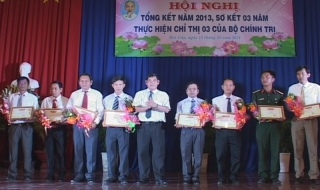 Bến Cầu: Sơ kết 3 năm thực hiện Chỉ thị số 03-CT/TW của Bộ Chính trị về “Tiếp tục đẩy mạnh việc học tập và làm theo tấm gương đạo đức Hồ Chí Minh”