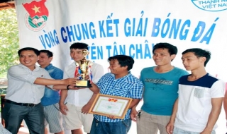Tân Châu: Tổ chức giải bóng đá, bóng chuyền chào mừng ngày thành lập Đoàn TNCS Hồ Chí Minh