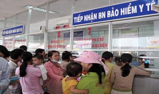 Hòa Thành: Giám sát việc vận động nhân dân tham gia bảo hiểm y tế