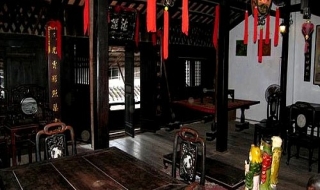 Nét tài hoa trong nhà gỗ của cha ông