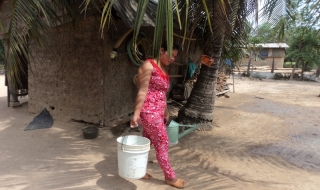 Lại “khổ” vì thiếu nước