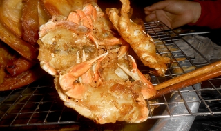 Đến Hội An nhớ ăn bánh ghẹ xanh