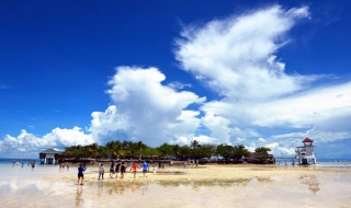 Hòn đảo xanh thần tiên ở biển Cebu