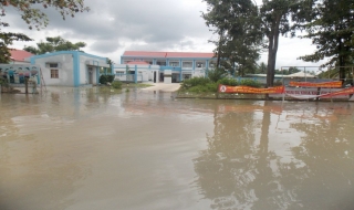 Tây Ninh: Mưa lớn gây ngập nhiều nơi