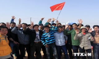 Lao động Việt bắt đầu sơ tán khỏi Libya bằng đường hàng không