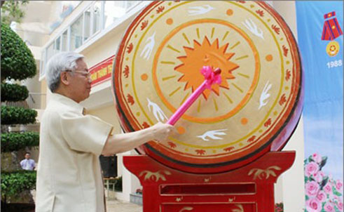 tai-xuong.jpg tai-xuong.jpg
