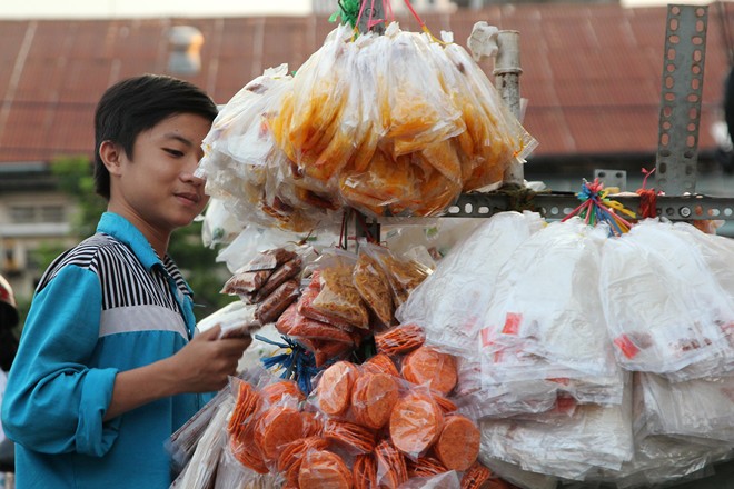 Chợ bánh tráng Tây Ninh giữa lòng Sài Gòn